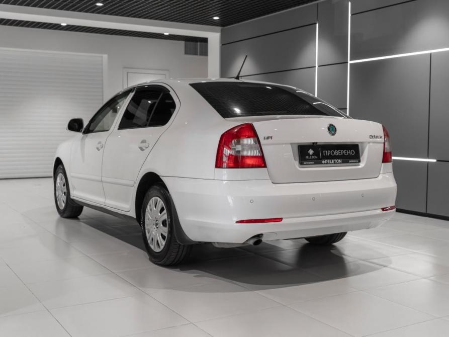 Skoda Octavia II (A5) Рестайлинг Москва  - изображение 4