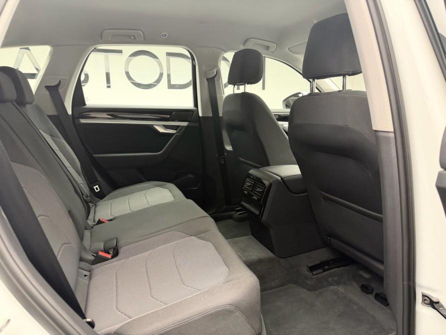 Volkswagen Touareg III Рестайлинг Москва  - изображение 11