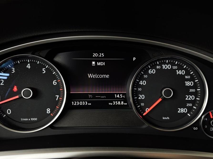 Volkswagen Touareg II Рестайлинг Москва  - изображение 18