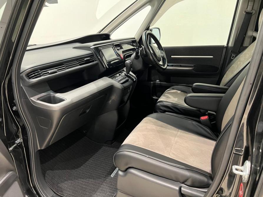 Honda Stepwgn V Санкт-Петербург  - изображение 14