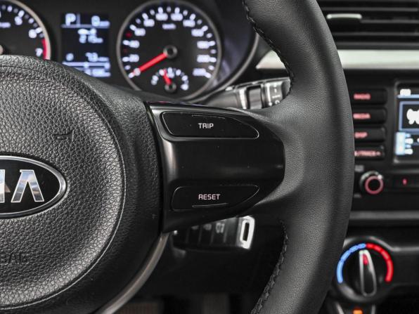 Kia Rio IV с пробегом 2018 года, цена 915 111 рублей, 131586 км, седан, Автокод Объявления