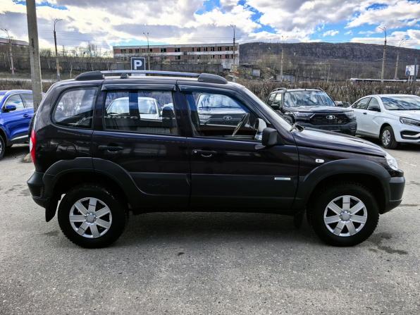 Chevrolet Niva I Рестайлинг с пробегом 2011 года, цена 409 000 рублей, 125000 км, внедорожник, Автокод Объявления
