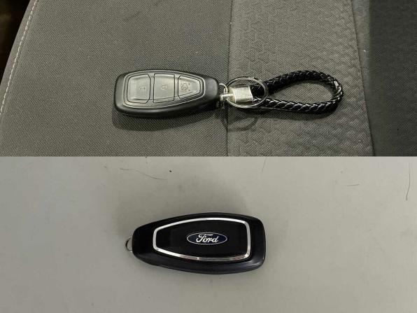 Ford Kuga II Рестайлинг с пробегом 2018 года, цена 1 299 000 рублей, 210691 км, внедорожник, Автокод Объявления