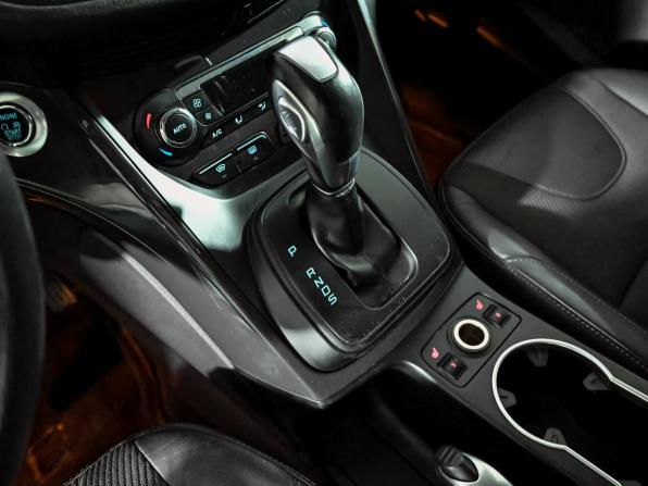 Ford Kuga II с пробегом 2016 года, цена 1 450 000 рублей, 136653 км, внедорожник, Автокод Объявления