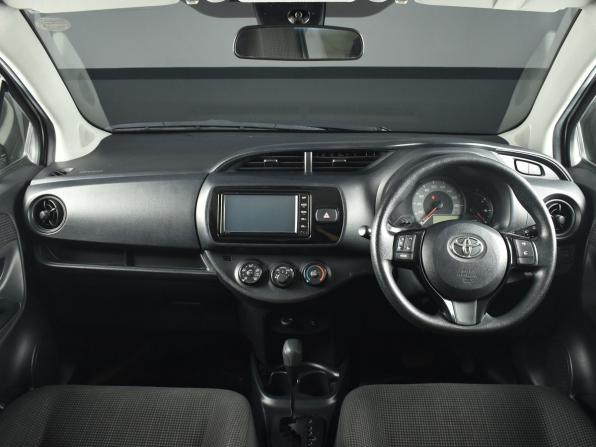Toyota Vitz III (XP130) Рестайлинг 2 с пробегом 2019 года, цена 1 049 995 рублей, 88181 км, хэтчбек, Автокод Объявления