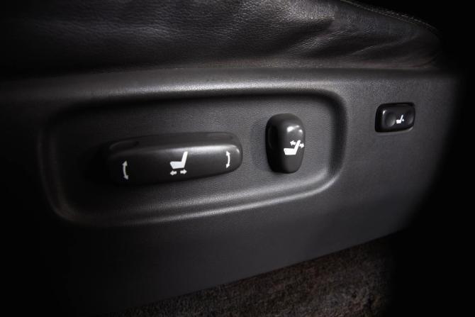 Toyota Land Cruiser 200 Series с пробегом 2008 года, цена 2 399 000 рублей, 500000 км, внедорожник, Автокод Объявления