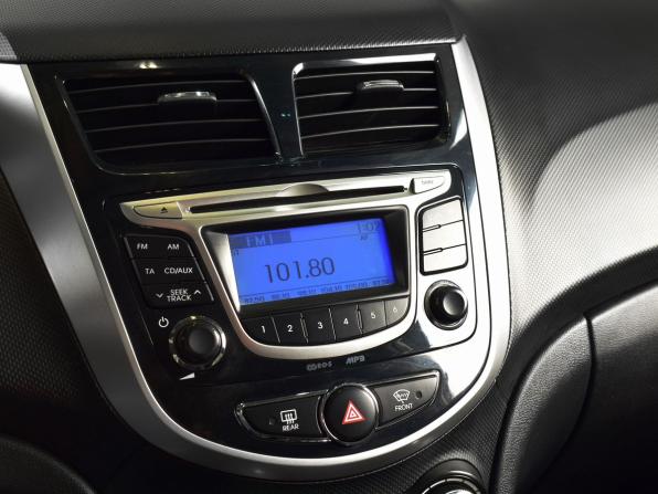 Hyundai Solaris I с пробегом 2013 года, цена 1 049 995 рублей, 92308 км, седан, Автокод Объявления