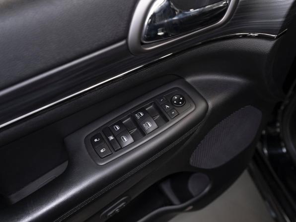 Jeep Grand Cherokee IV (WK2) Рестайлинг с пробегом 2019 года, цена 4 300 000 рублей, 95500 км, внедорожник, Автокод Объявления