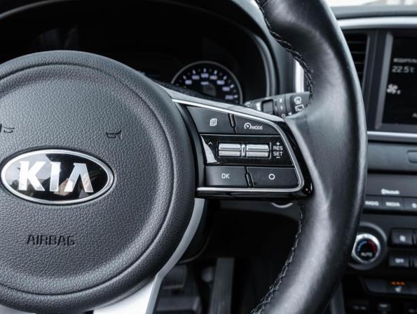 Kia Sportage IV Рестайлинг с пробегом 2020 года, цена 2 625 000 рублей, 81067 км, внедорожник, Автокод Объявления