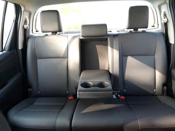 Новый Toyota Hilux IX 2026 года, цена 9 490 000 рублей, offers.body_type.unknown, Автокод Объявления