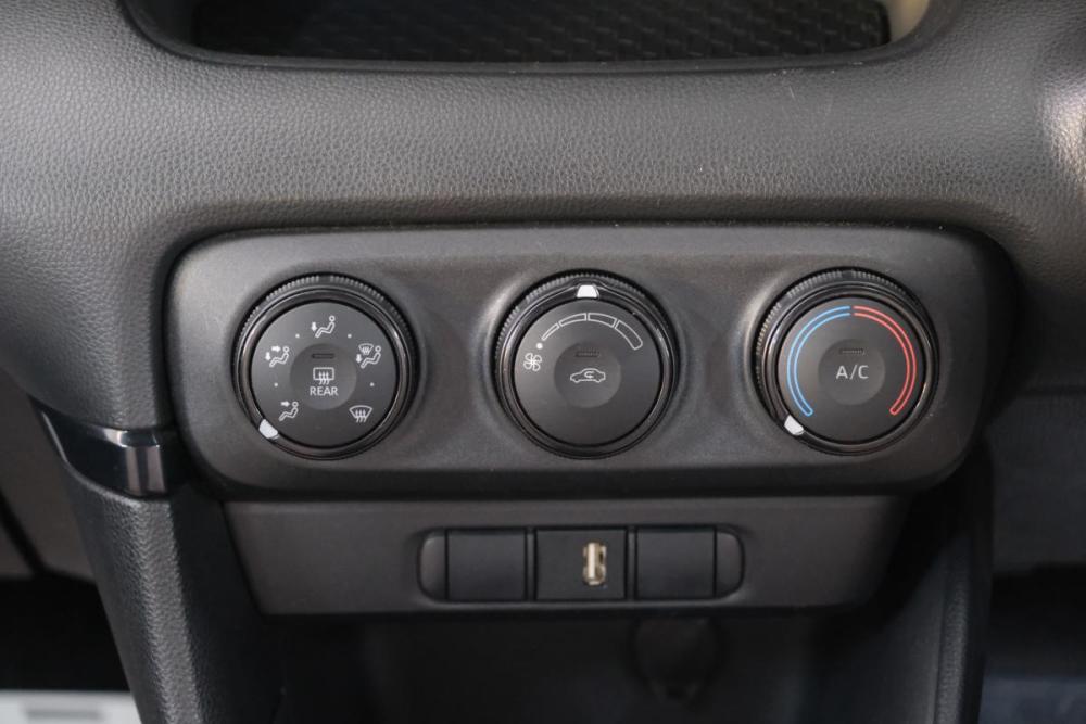 Toyota Yaris IV Омск  - изображение 15
