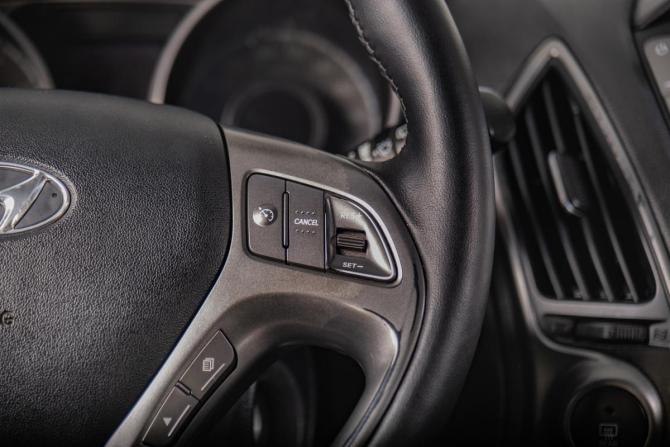 Hyundai ix35 I Рестайлинг с пробегом 2014 года, цена 1 259 000 рублей, 141000 км, внедорожник, Автокод Объявления