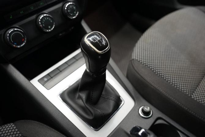 Skoda Octavia III (A7) с пробегом 2014 года, цена 1 290 000 рублей, 256800 км, лифтбек, Автокод Объявления