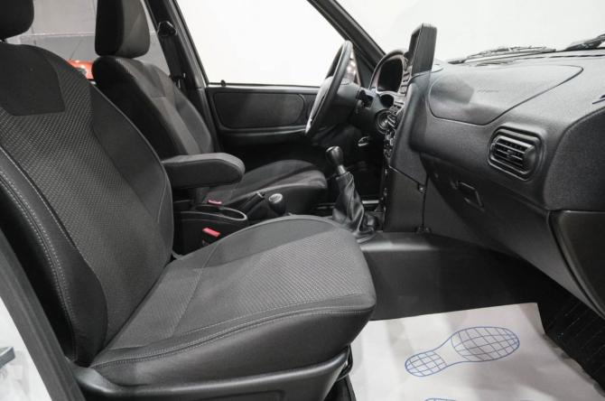 Lada (ВАЗ) Niva Travel I Рестайлинг с пробегом 2025 года, цена 1 299 000 рублей, 8000 км, внедорожник, Автокод Объявления