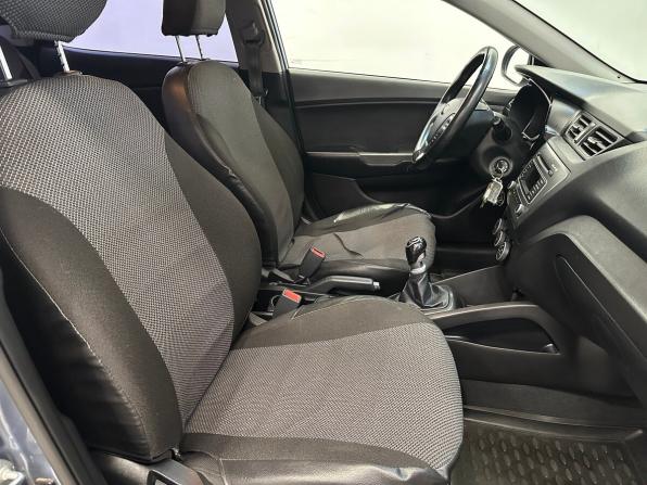 Kia Rio III Рестайлинг с пробегом 2015 года, цена 900 000 рублей, 119020 км, седан, Автокод Объявления