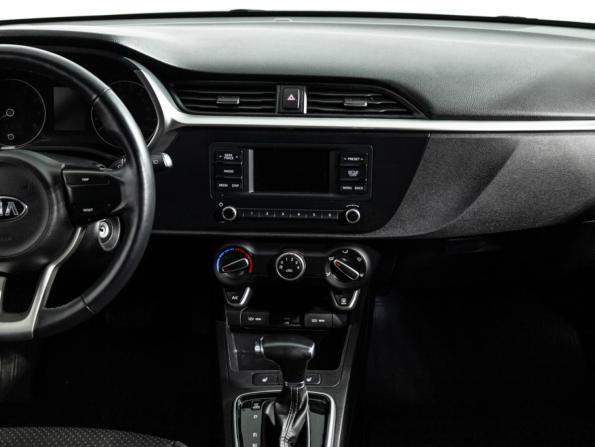 Kia Rio IV Рестайлинг с пробегом 2020 года, цена 1 699 777 рублей, 65320 км, хэтчбек, Автокод Объявления