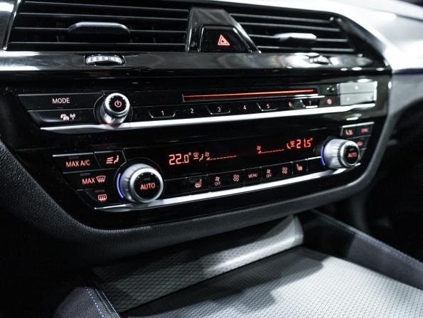BMW 5 серии VII (G30/G31/G38) с пробегом 2018 года, цена 3 410 900 рублей, 89000 км, седан, Автокод Объявления