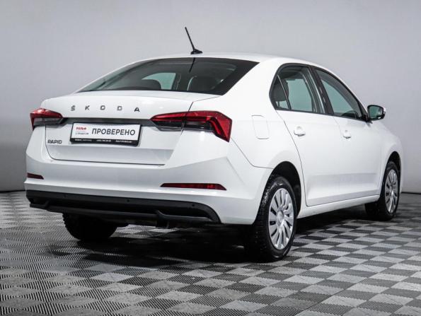 Skoda Rapid II с пробегом 2021 года, цена 1 680 000 рублей, 54282 км, лифтбек, Автокод Объявления