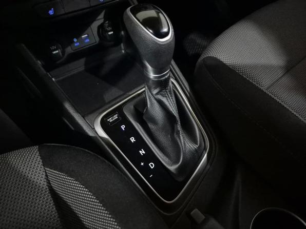 Hyundai Solaris II с пробегом 2018 года, цена 1 490 000 рублей, 56547 км, седан, Автокод Объявления