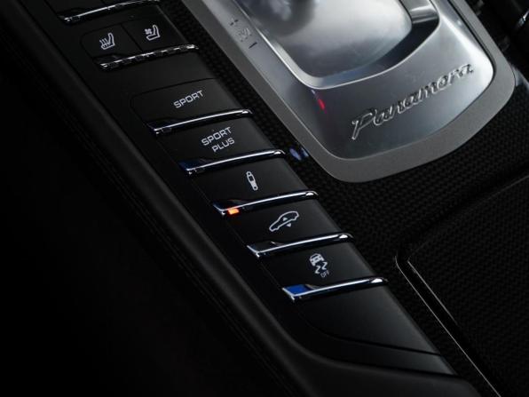Porsche Panamera I Рестайлинг с пробегом 2014 года, цена 3 350 055 рублей, 129501 км, лифтбек, Автокод Объявления