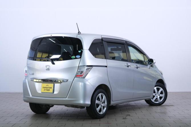 Honda Freed I Рестайлинг с пробегом 2012 года, цена 1 159 000 рублей, 147000 км, компактвэн, Автокод Объявления