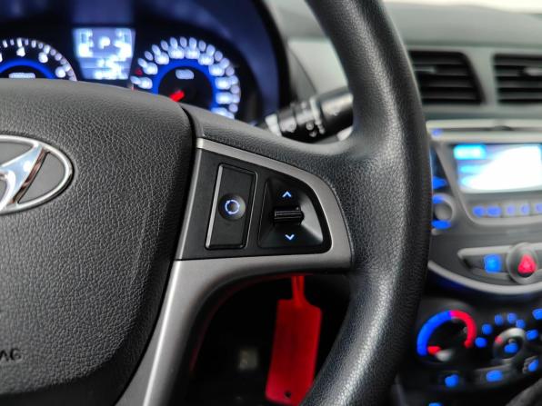 Hyundai Solaris I Рестайлинг с пробегом 2015 года, цена 909 000 рублей, 164506 км, седан, Автокод Объявления
