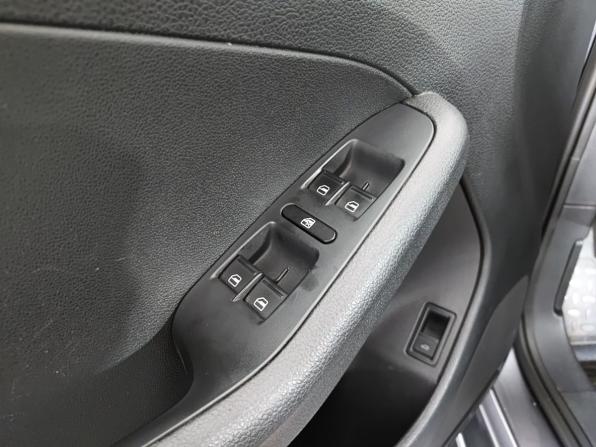 Volkswagen Jetta VI с пробегом 2013 года, цена 945 000 рублей, 247058 км, седан, Автокод Объявления