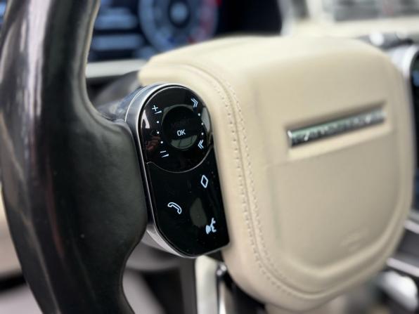 Land Rover Range Rover IV Рестайлинг с пробегом 2018 года, цена 5 549 000 рублей, 241626 км, внедорожник, Автокод Объявления