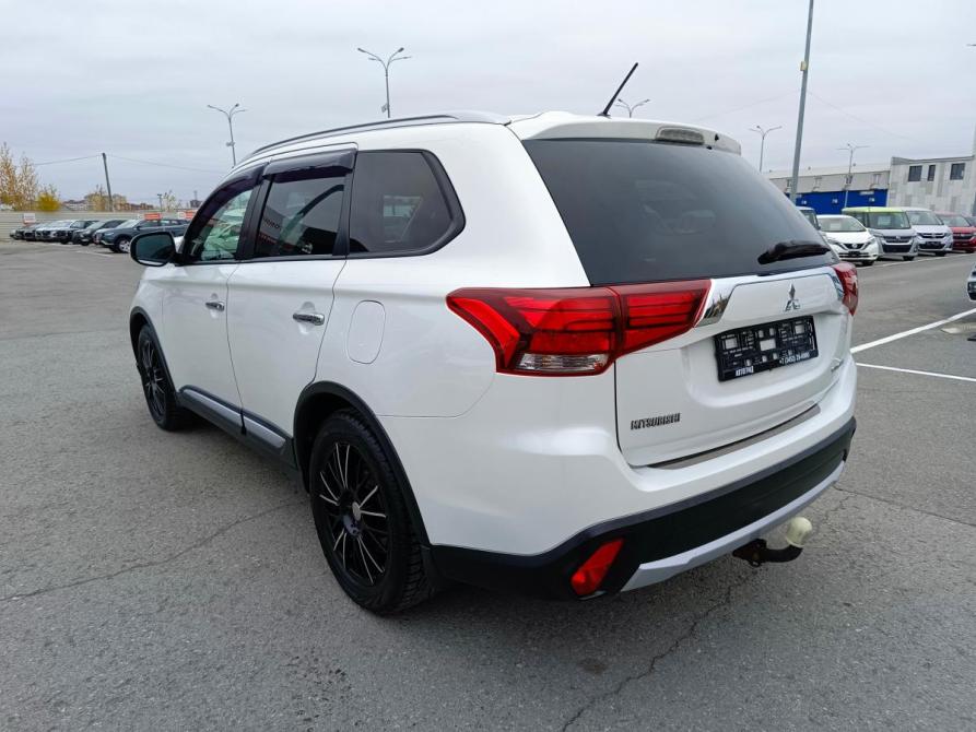 Mitsubishi Outlander III Рестайлинг 2 Тюмень  - изображение 5