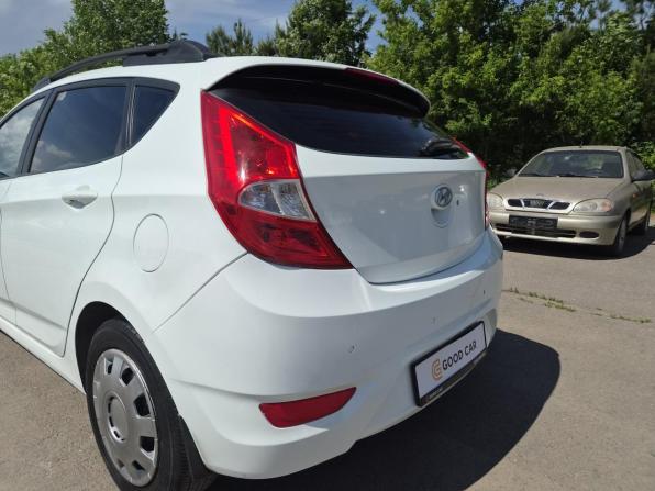 Hyundai Solaris I с пробегом 2012 года, цена 760 000 рублей, 153130 км, хэтчбек, Автокод Объявления