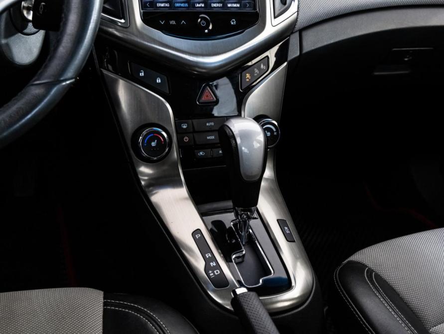 Chevrolet Cruze I Рестайлинг Санкт-Петербург  - изображение 14