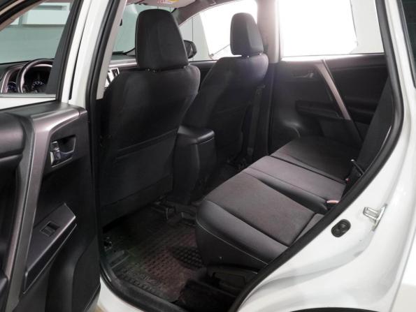 Toyota RAV4 IV (XA40) Рестайлинг с пробегом 2017 года, цена 2 409 000 рублей, 100748 км, внедорожник, Автокод Объявления