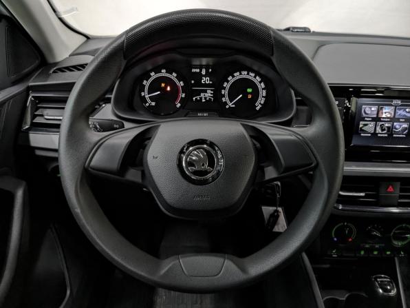 Skoda Rapid II с пробегом 2021 года, цена 1 070 000 рублей, 227328 км, лифтбек, Автокод Объявления