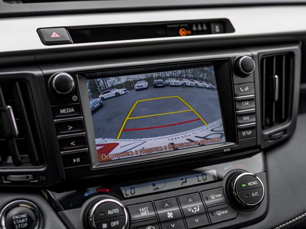 Toyota RAV4 IV (XA40) Рестайлинг с пробегом 2017 года, цена 1 770 000 рублей, 134603 км, внедорожник, Автокод Объявления
