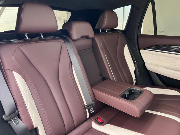 Geely Monjaro I с пробегом 2024 года, цена 3 490 000 рублей, 74047 км, внедорожник, Автокод Объявления