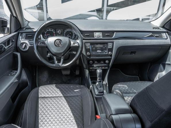 Skoda Rapid I с пробегом 2017 года, цена 1 257 000 рублей, 158939 км, лифтбек, Автокод Объявления