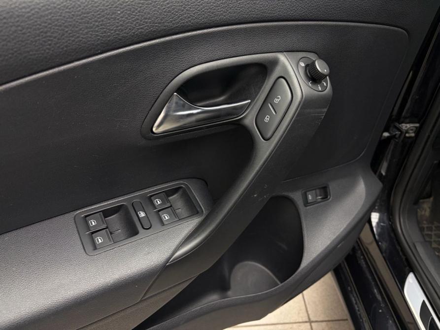 Volkswagen Polo V Рестайлинг Ростов-на-Дону  - изображение 13
