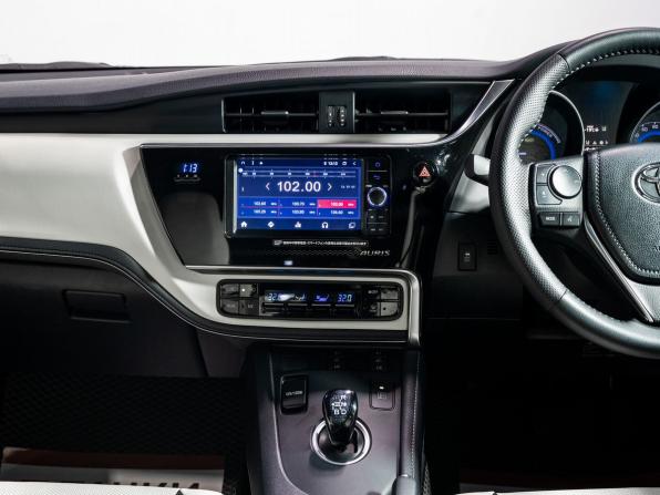 Toyota Auris II Рестайлинг с пробегом 2016 года, цена 1 425 000 рублей, 118500 км, хэтчбек, Автокод Объявления