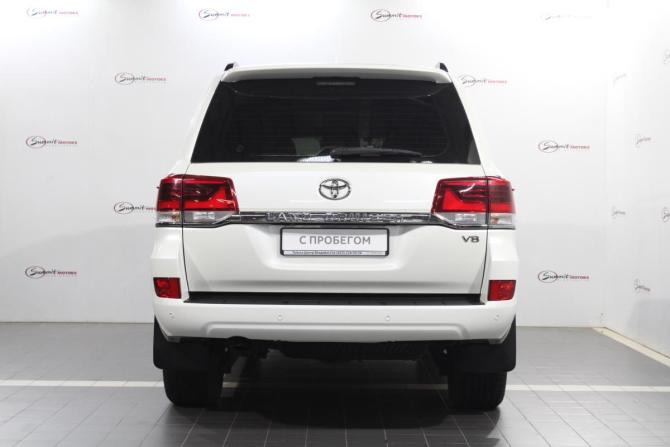 Toyota Land Cruiser 200 Series Рестайлинг 2 с пробегом 2020 года, цена 9 900 000 рублей, 55836 км, внедорожник, Автокод Объявления