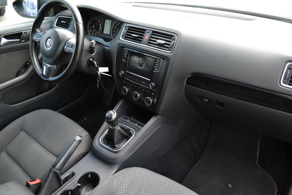 Volkswagen Jetta VI Старый Оскол  - изображение 10