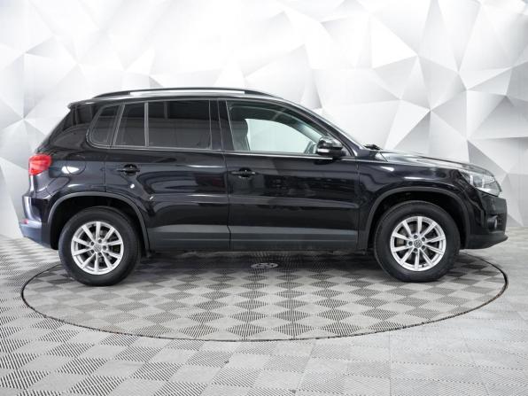 Volkswagen Tiguan I Рестайлинг с пробегом 2016 года, цена 1 594 000 рублей, 119833 км, внедорожник, Автокод Объявления