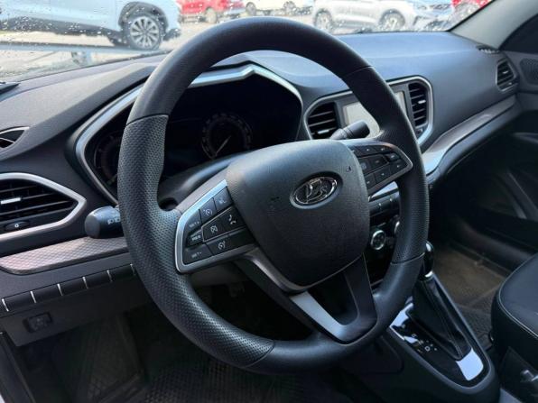 Lada (ВАЗ) Vesta I Рестайлинг (NG) с пробегом 2024 года, цена 1 335 000 рублей, 13613 км, седан, Автокод Объявления