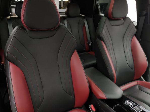 Geely Coolray I Рестайлинг с пробегом 2024 года, цена 2 100 000 рублей, 15000 км, внедорожник, Автокод Объявления