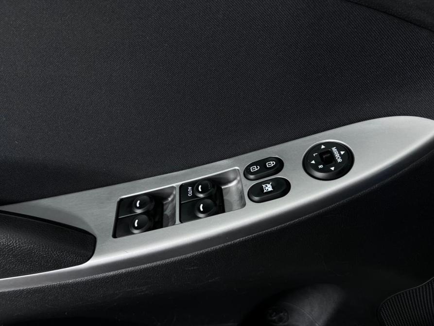 Hyundai Solaris I Рестайлинг Ростов-на-Дону  - изображение 16