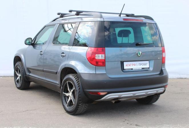 Skoda Yeti I Рестайлинг с пробегом 2013 года, цена 810 000 рублей, 235389 км, внедорожник, Автокод Объявления
