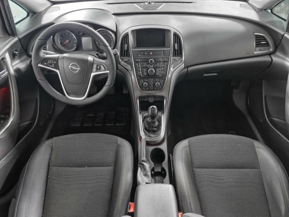 Opel Astra J с пробегом 2011 года, цена 549 000 рублей, 228000 км, универсал, Автокод Объявления
