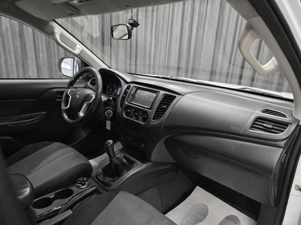 Mitsubishi L200 V Рестайлинг с пробегом 2019 года, цена 2 050 000 рублей, 160000 км, пикап, Автокод Объявления