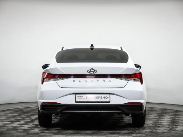Hyundai Elantra VII (CN7) с пробегом 2021 года, цена 1 939 000 рублей, 51748 км, седан, Автокод Объявления