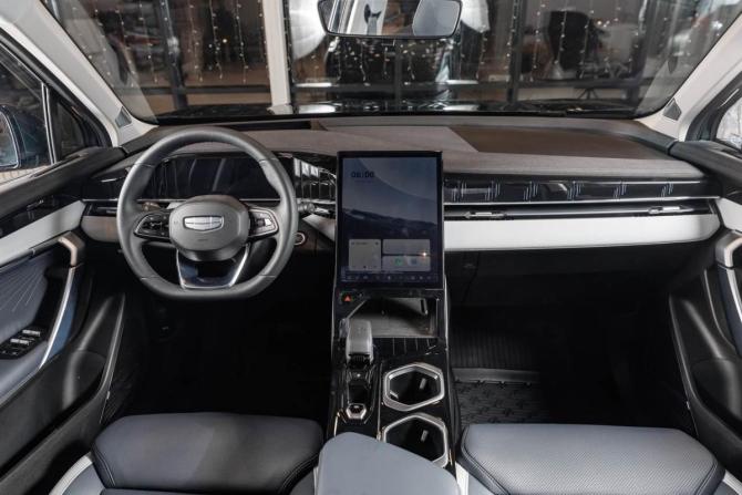 Новый Geely Atlas II 2026 года, цена 3 904 990 рублей, внедорожник, Автокод Объявления