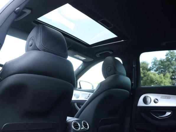 Mercedes-Benz E-Класс V (W213 S213 C238) Рестайлинг с пробегом 2021 года, цена 5 300 000 рублей, 50537 км, седан, Автокод Объявления